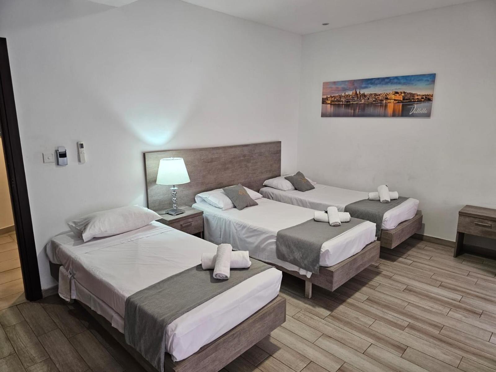 Napoli Suites Studios Aparthotel Saint Julian's Luaran gambar
