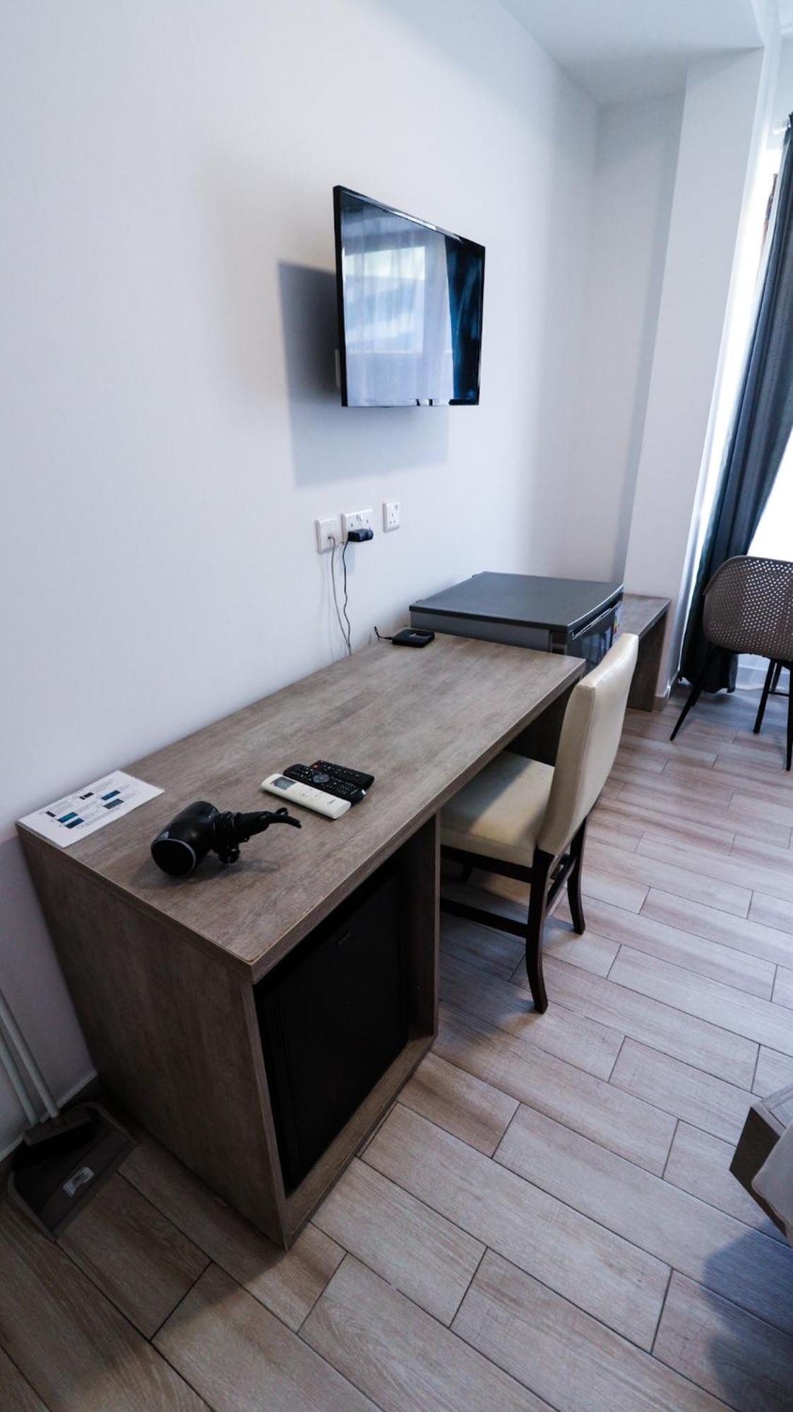 Napoli Suites Studios Aparthotel Saint Julian's Luaran gambar