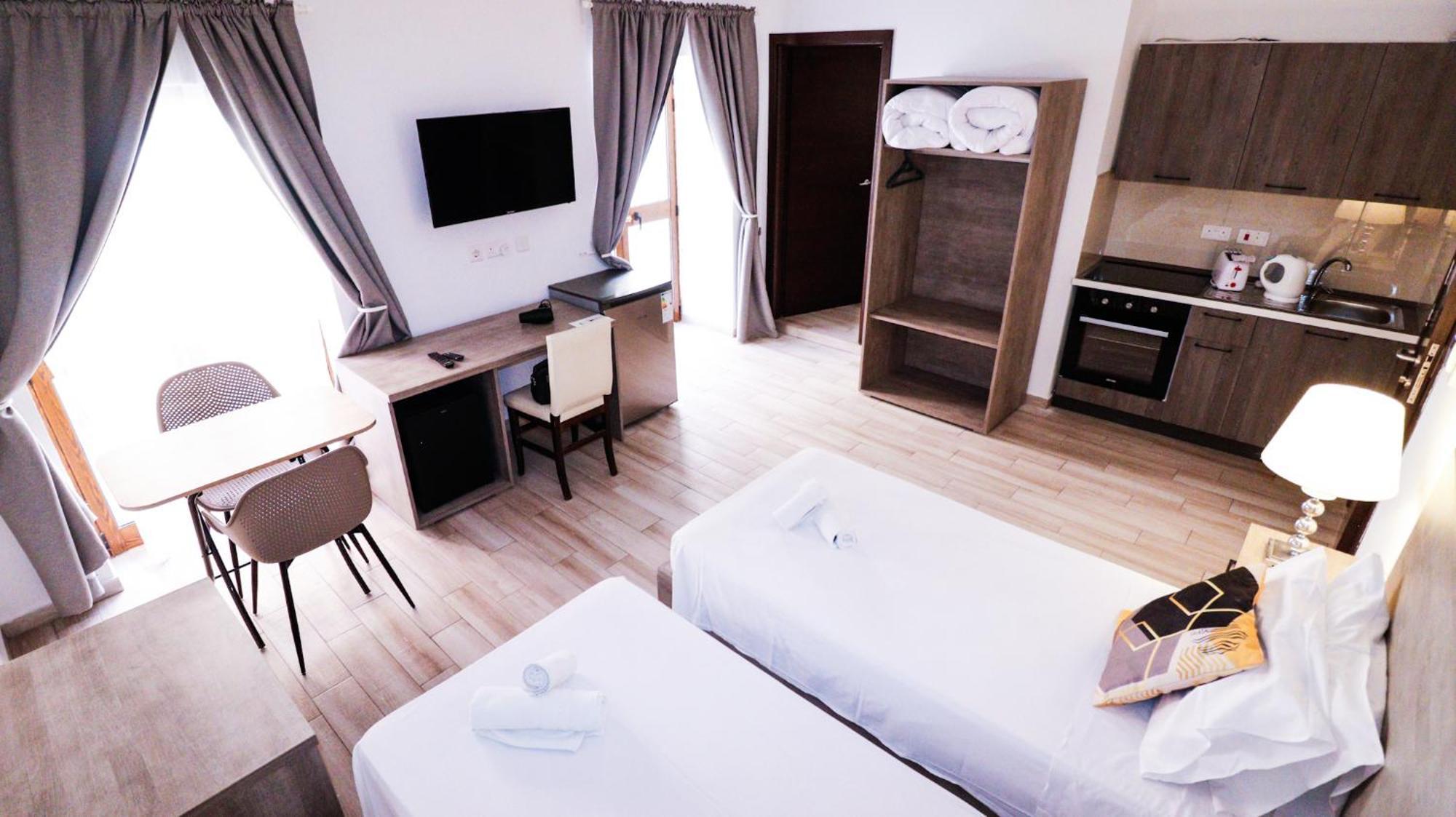 Napoli Suites Studios Aparthotel Saint Julian's Luaran gambar