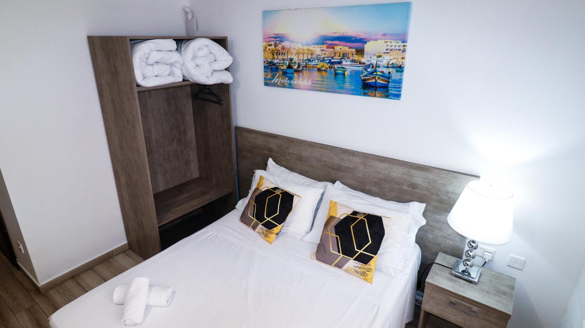 Napoli Suites Studios Aparthotel Saint Julian's Luaran gambar