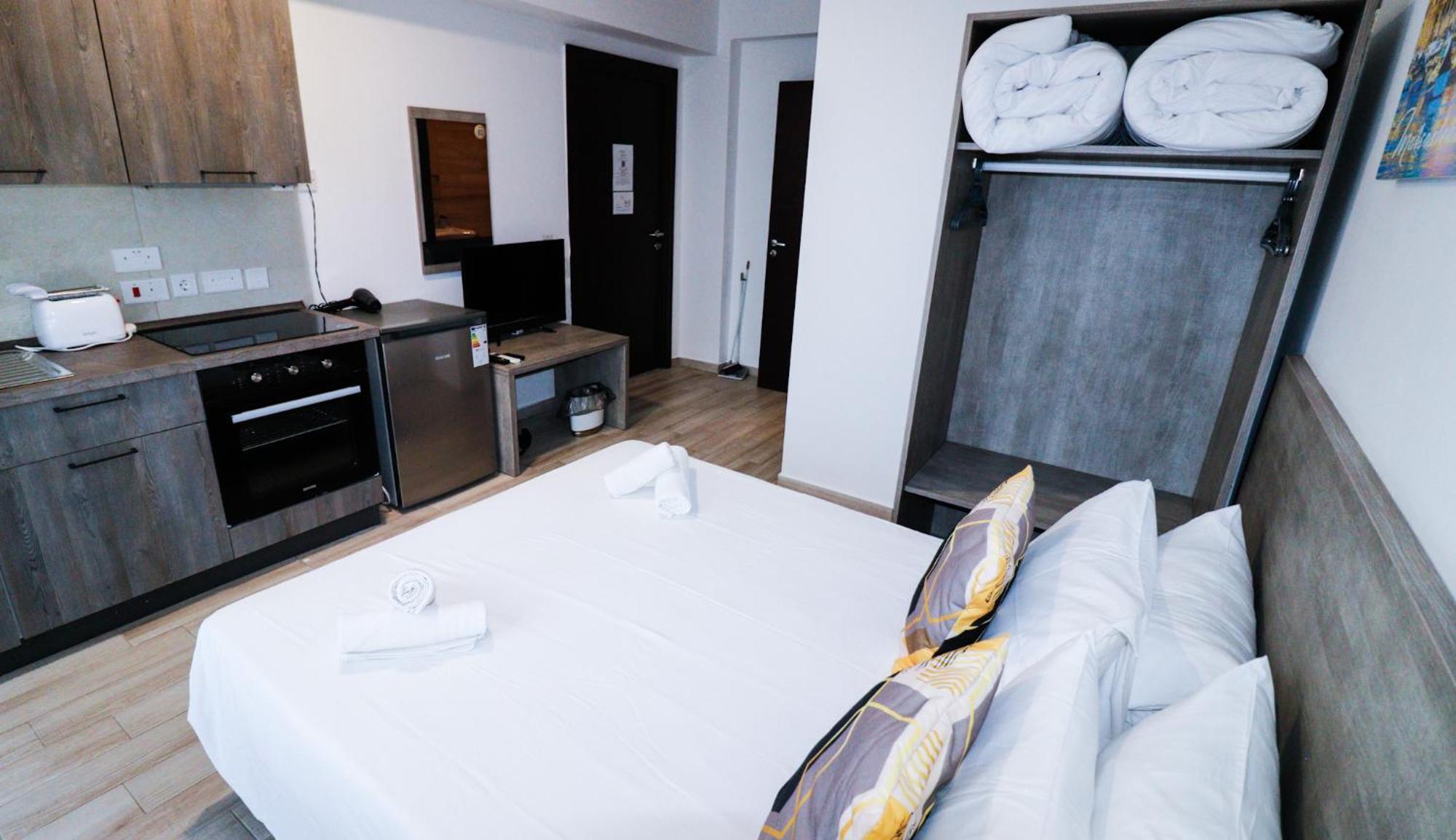 Napoli Suites Studios Aparthotel Saint Julian's Luaran gambar