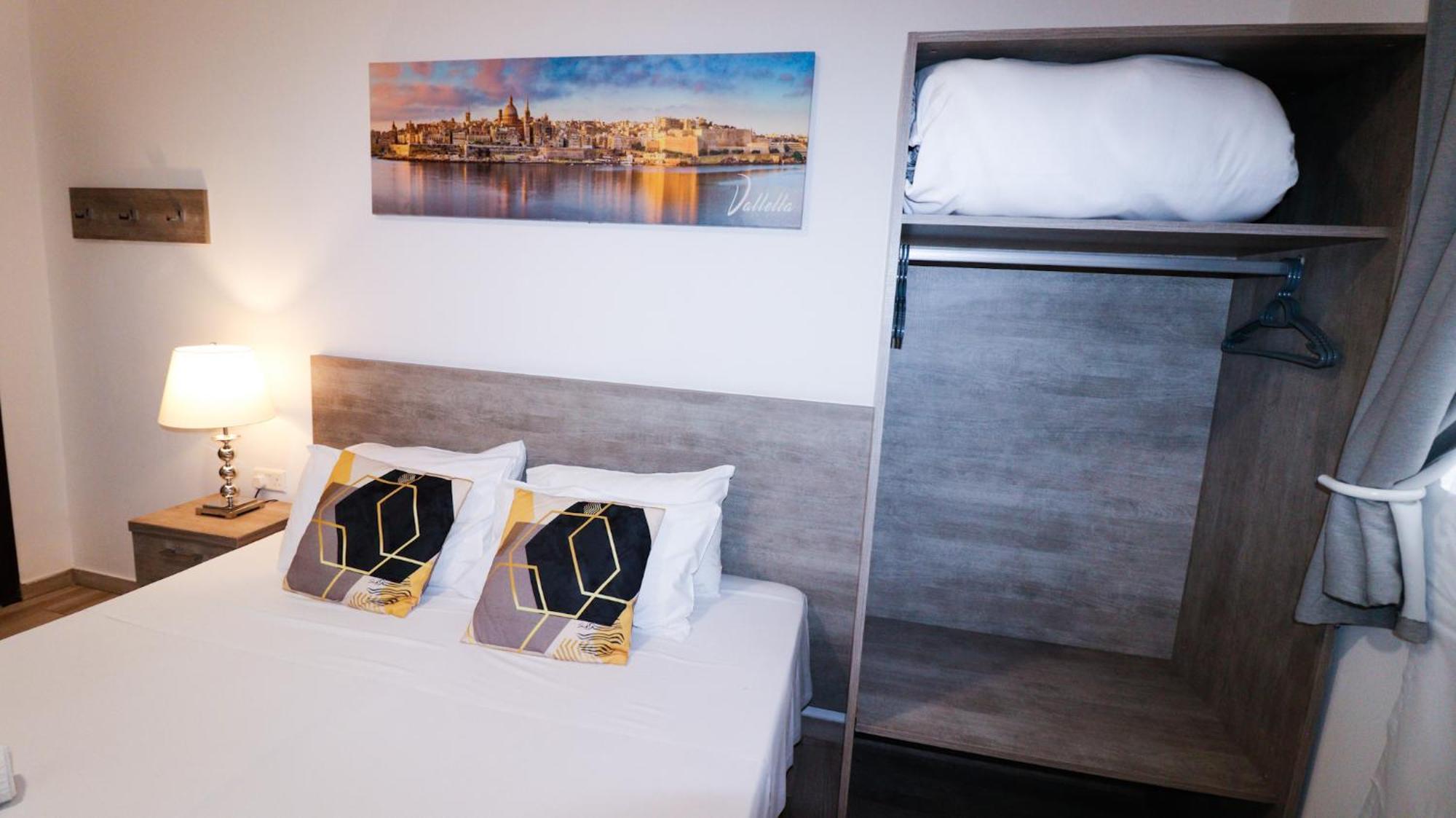 Napoli Suites Studios Aparthotel Saint Julian's Luaran gambar